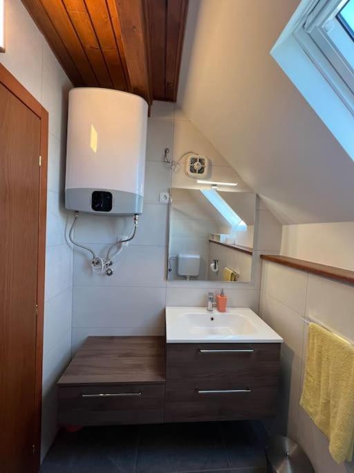 Apartma Jasna โบเว็ก ภายนอก รูปภาพ